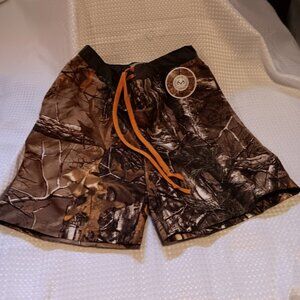 RealTree Size M Oak Camoflage Shorts Tree Trails